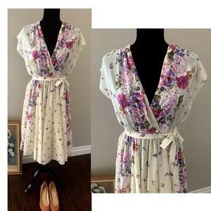 Vintage 70’s floral wrap style dress